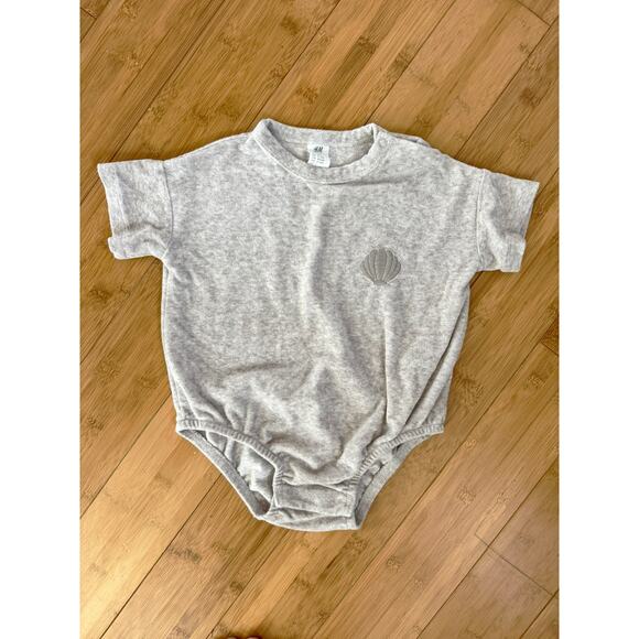 BUNDLE H&M SUMMER BEACH BABY CLOTHES - Picture 5 of 5